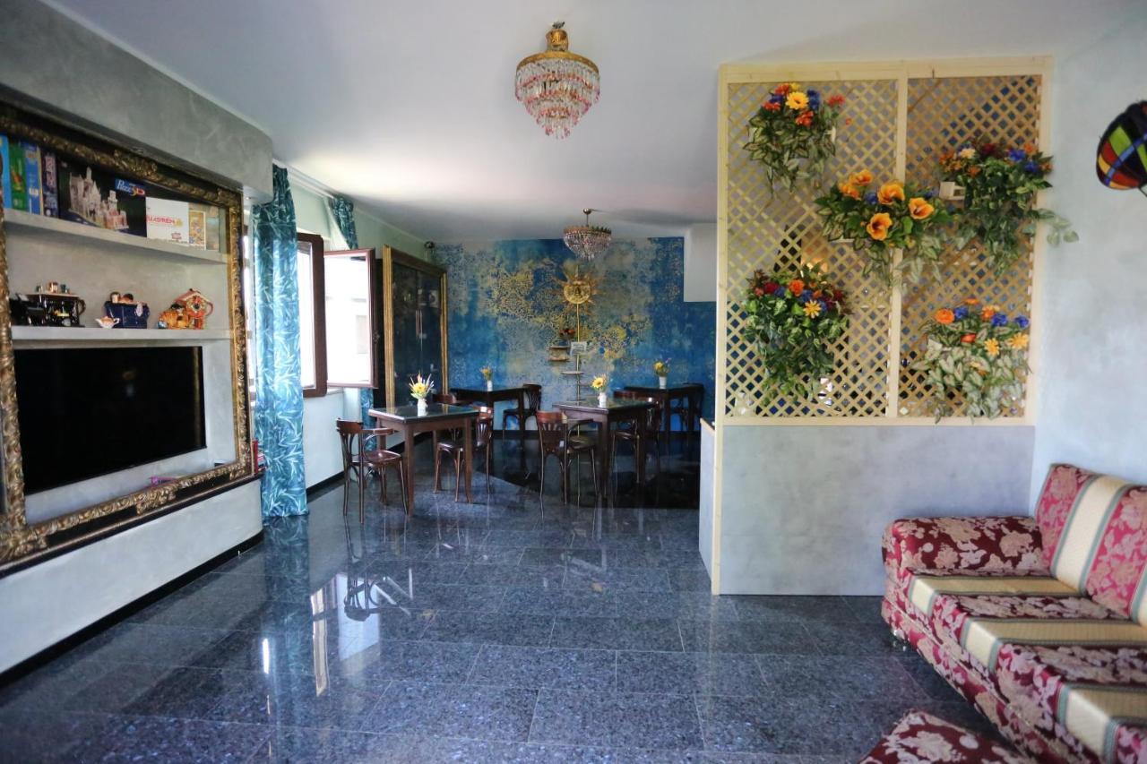 B & B L'Almanacco San Martino in Strada Bagian luar foto
