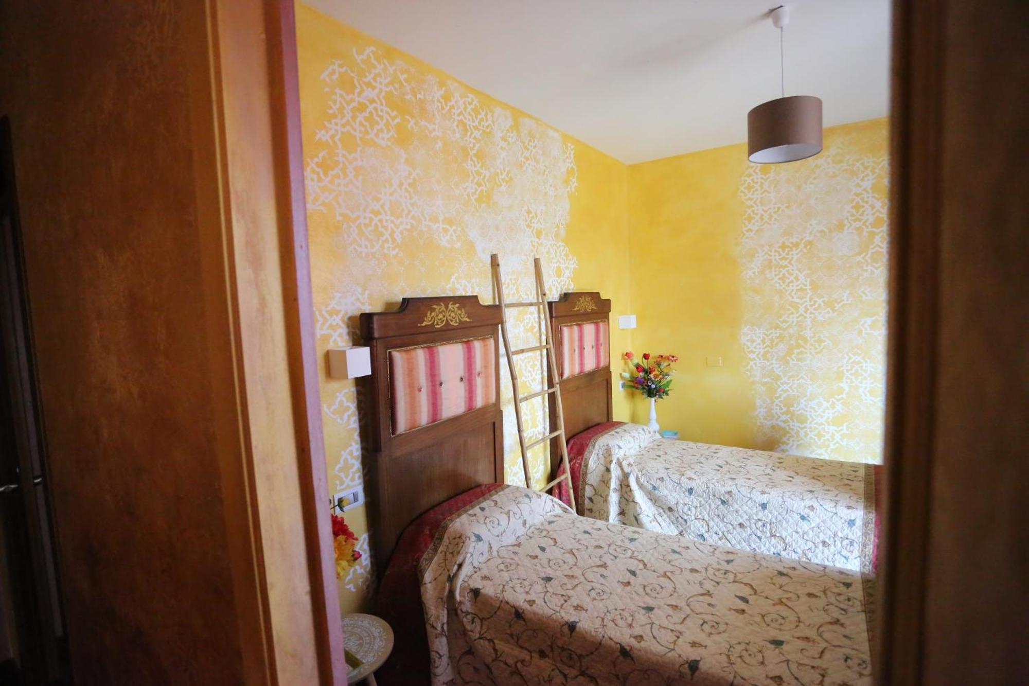 B & B L'Almanacco San Martino in Strada Bagian luar foto