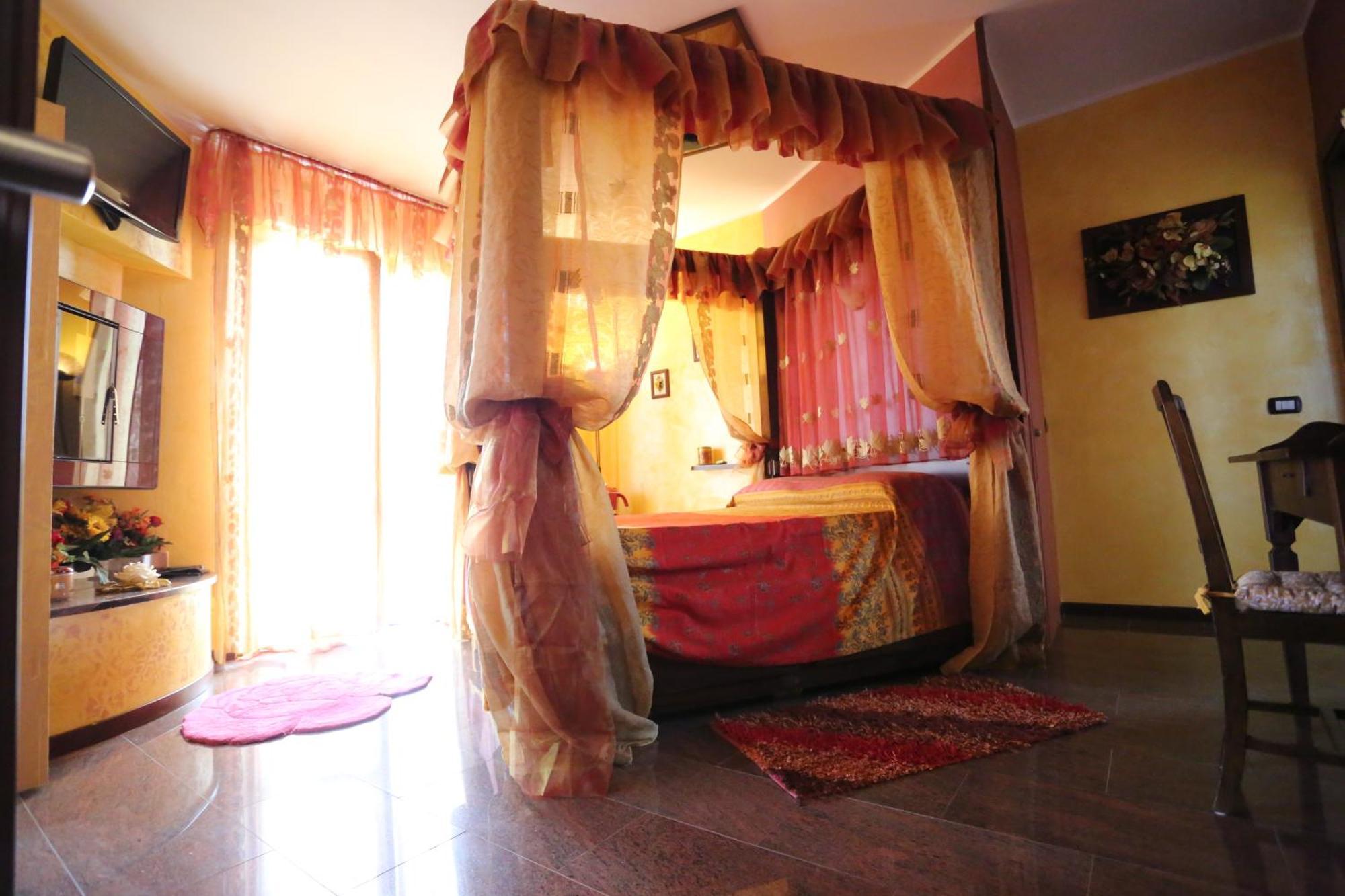 B & B L'Almanacco San Martino in Strada Bagian luar foto